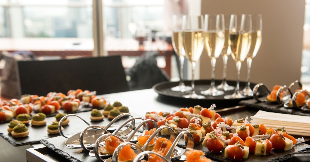 Unlocking the Secrets of Champagne and Food Pairing
